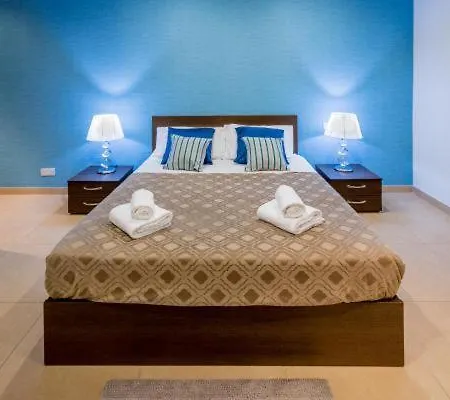 Апартаменты Let Me Host - Palace Gzira